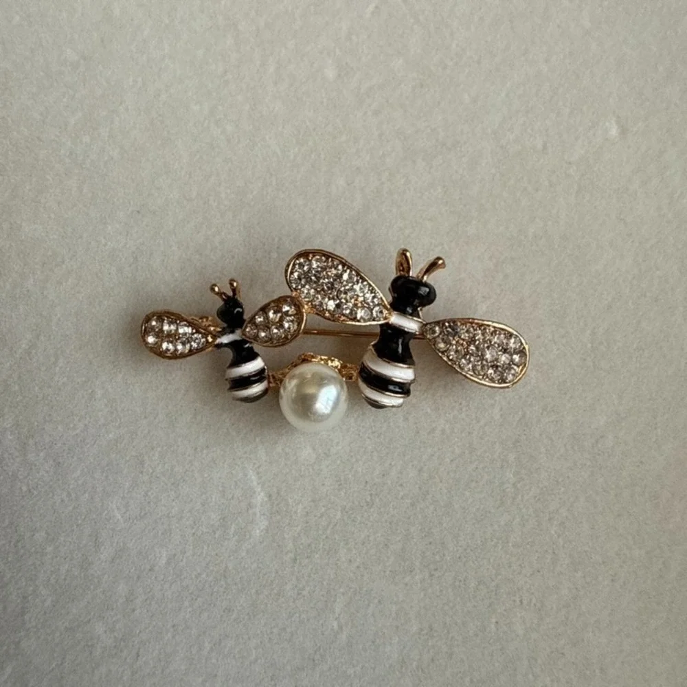 Double Bee Brooch Clear Rhinestone Faux Pearl Enamel Gold Tone Insect Pin
